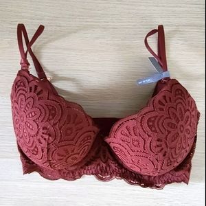 Elegant Lace Bralette in Burgundy